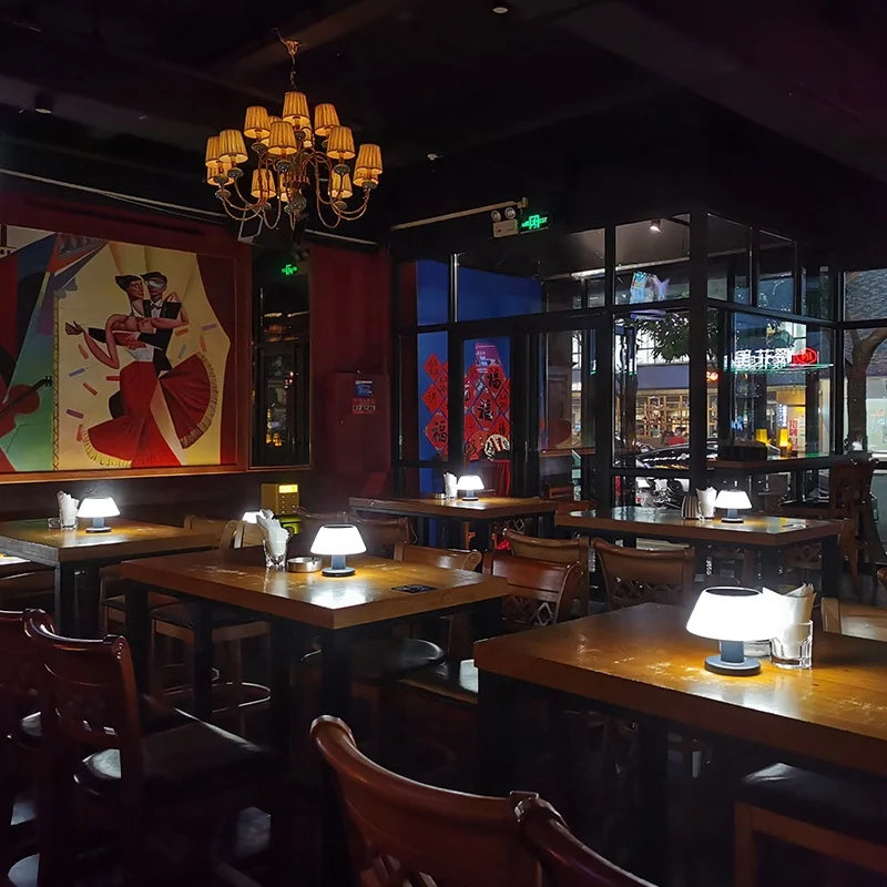 LumeSolar™ Tischlampe mit Solarfunktion